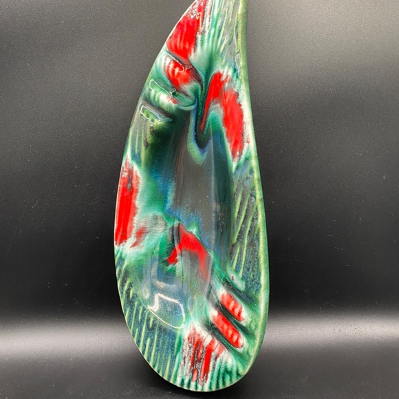 Ashtray, ceramic, ribbed, green, red and white glossy, matt black reverse.  VTG - Picture 2 of 5